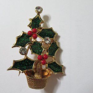 Avon Christmas Tree Brooch / PIn